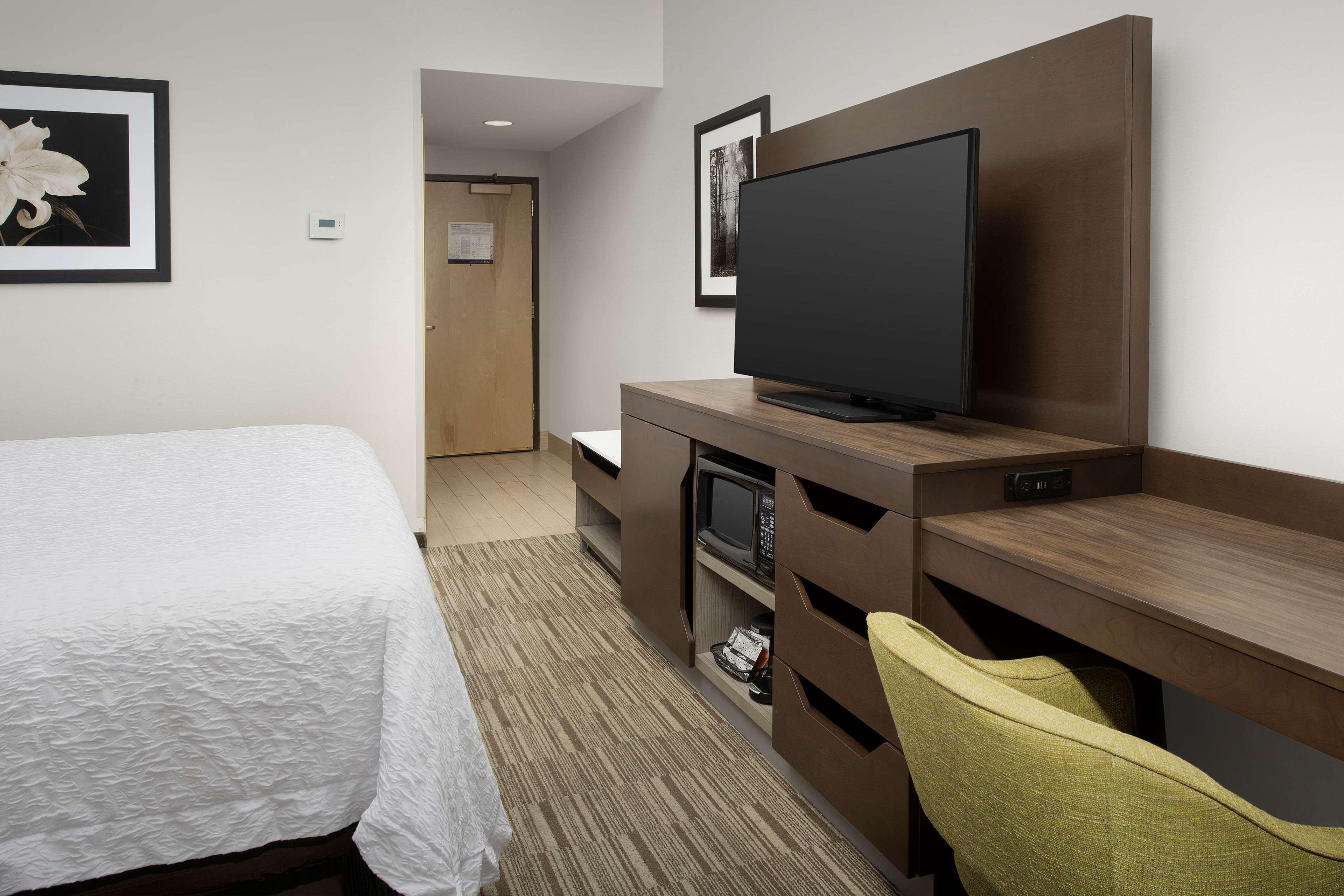 Hampton Inn Birmingham I-65/Lakeshore Drive Екстер'єр фото