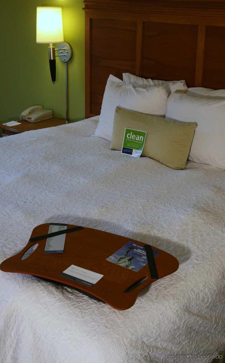Hampton Inn Birmingham I-65/Lakeshore Drive Номер фото