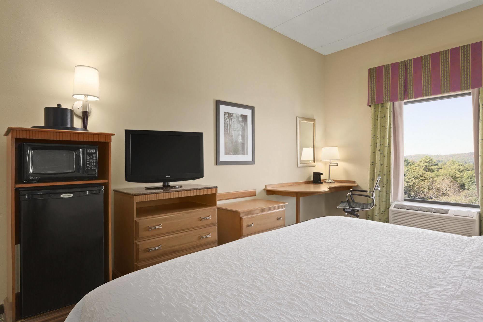 Hampton Inn Birmingham I-65/Lakeshore Drive Екстер'єр фото